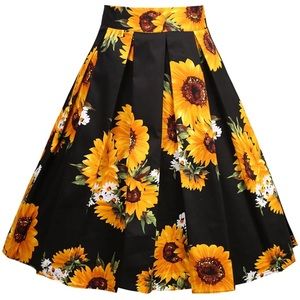 NWT Midi flare skirt with sunflowers